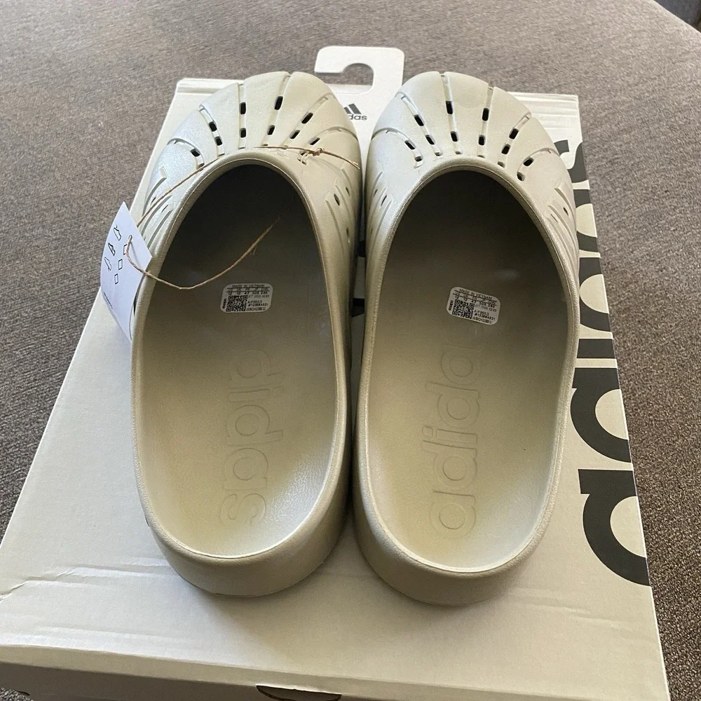 Adidas Men's Adilette Clog Shoes Men's Size 12 Gray Slides Sandals Tan IF8653